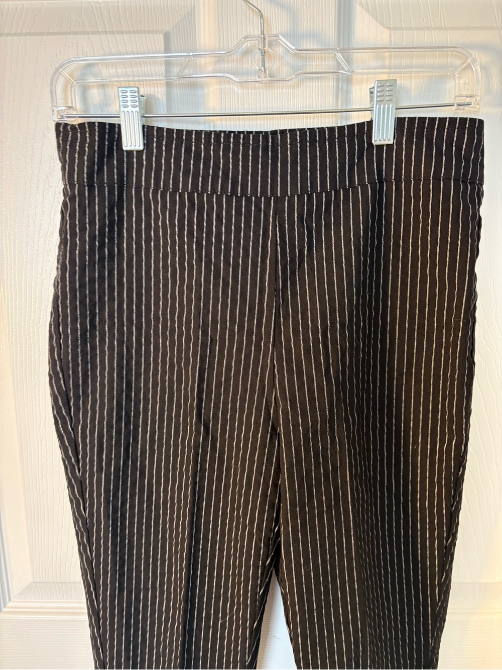 Who What Wear Black Pinstripe Skinny Pants - Picture 4 of 5